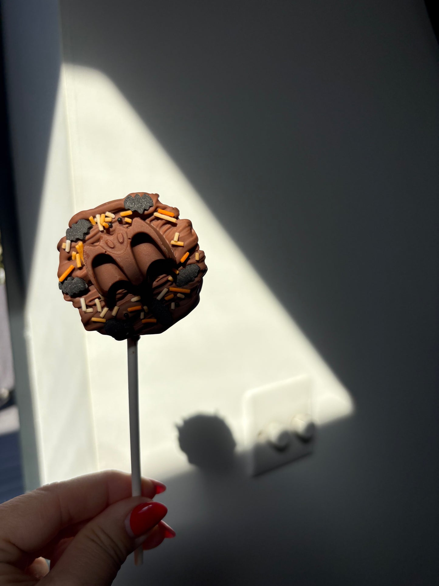 Halloween milk chocolate lollipops