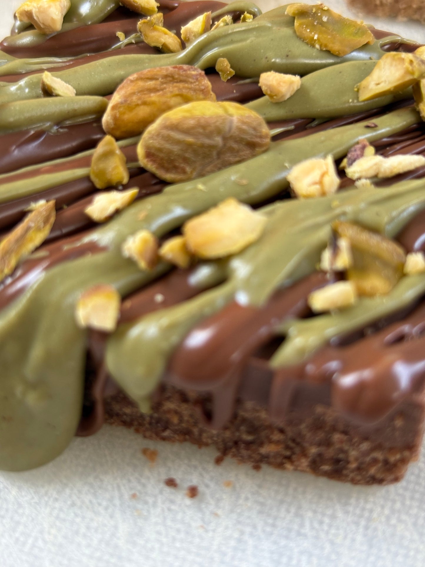 Dairy Milk & Pistachio Slice