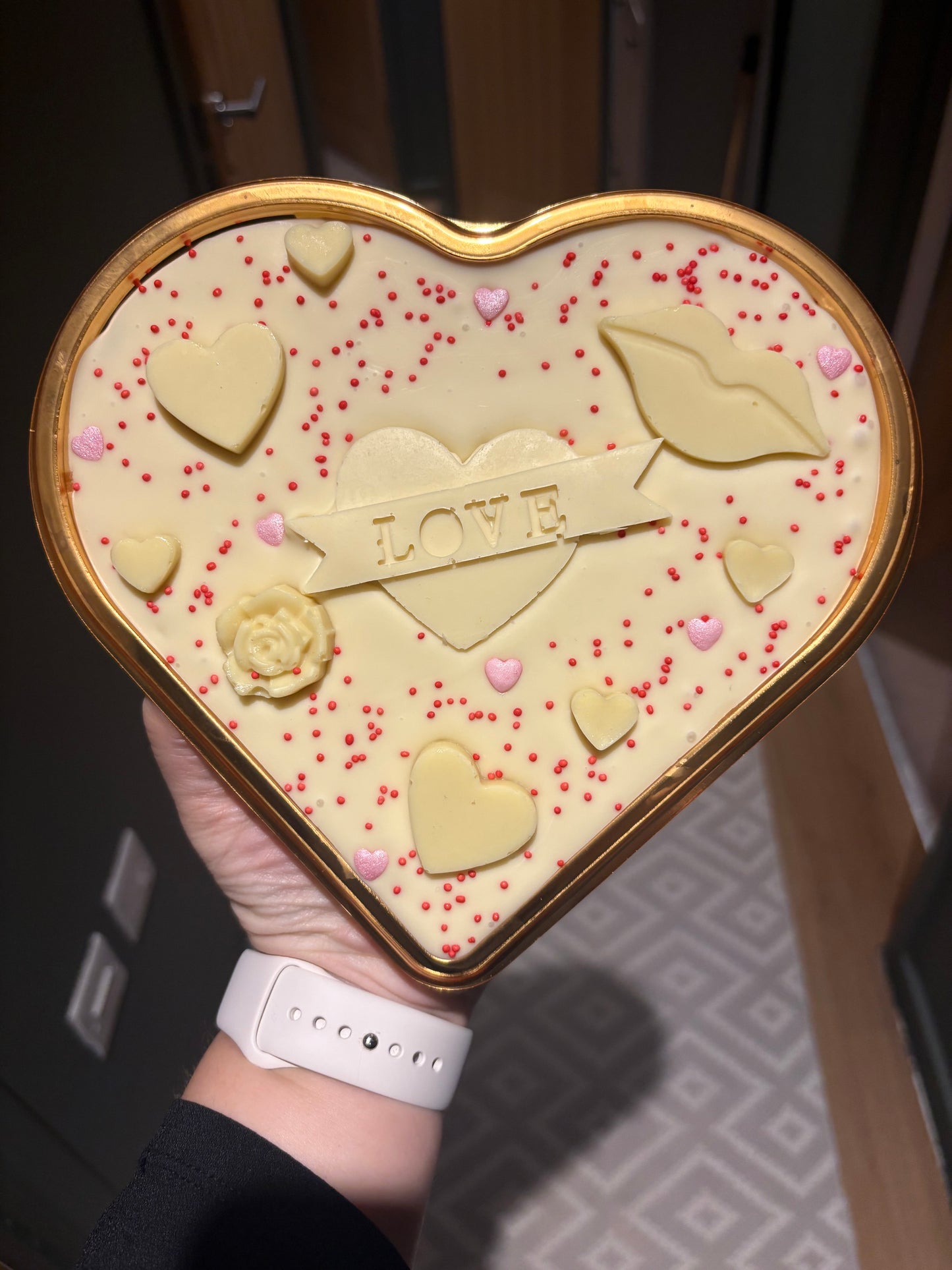 Milkybar Heart Slab