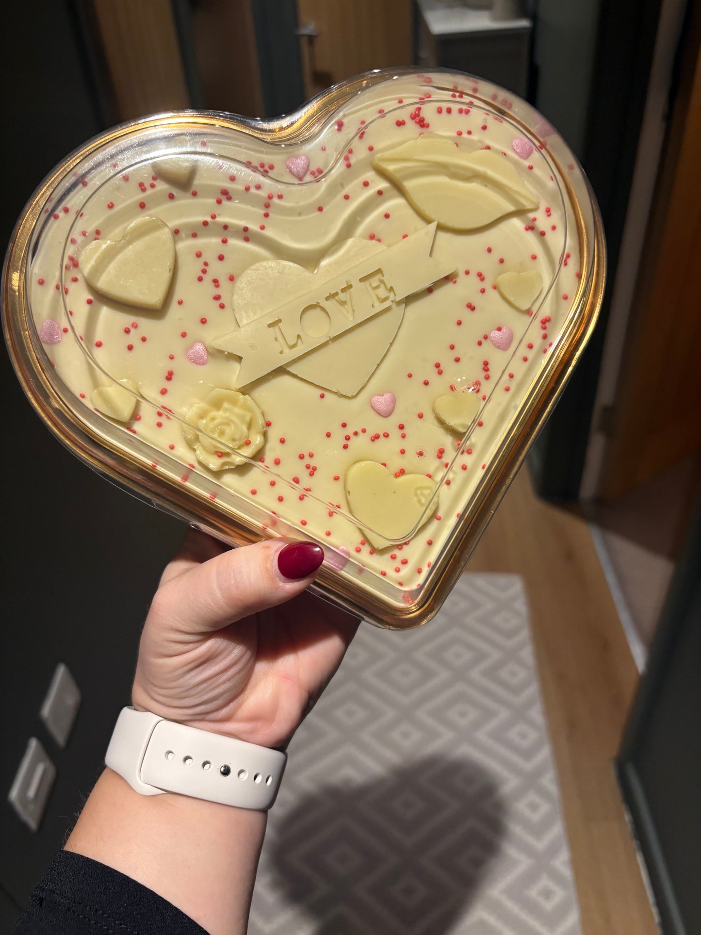 Milkybar Heart Slab