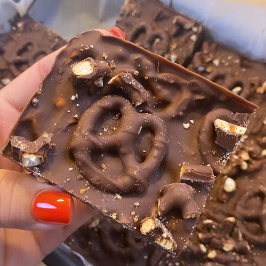 Flipz Milk Chocolate Pretzel Slice