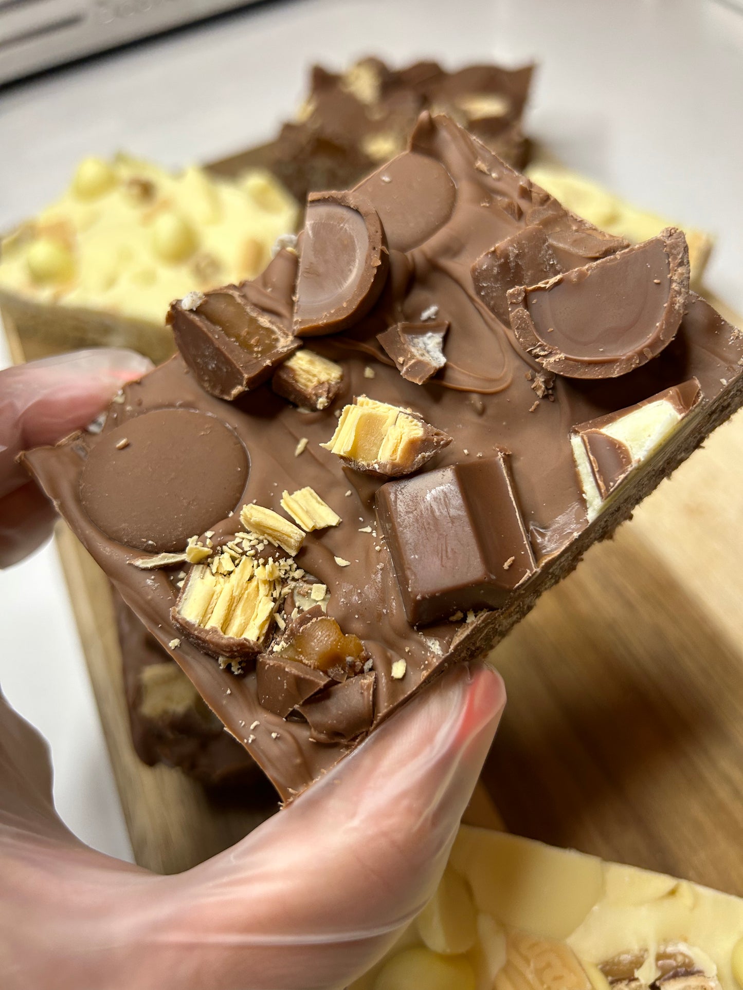 Large milk chocolate crispie slice